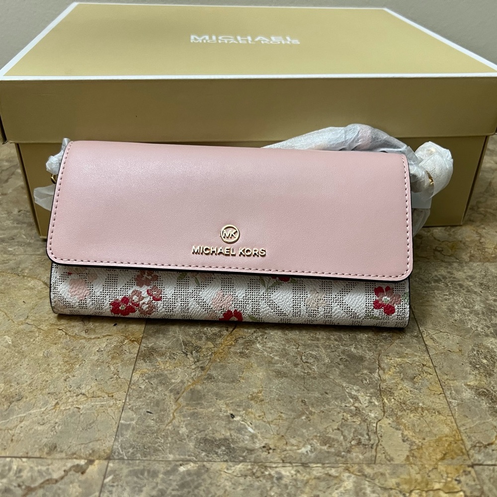 michael kors jet set charm wallet on chain( price fixed)